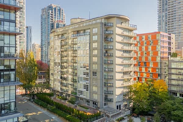 600 Drake property